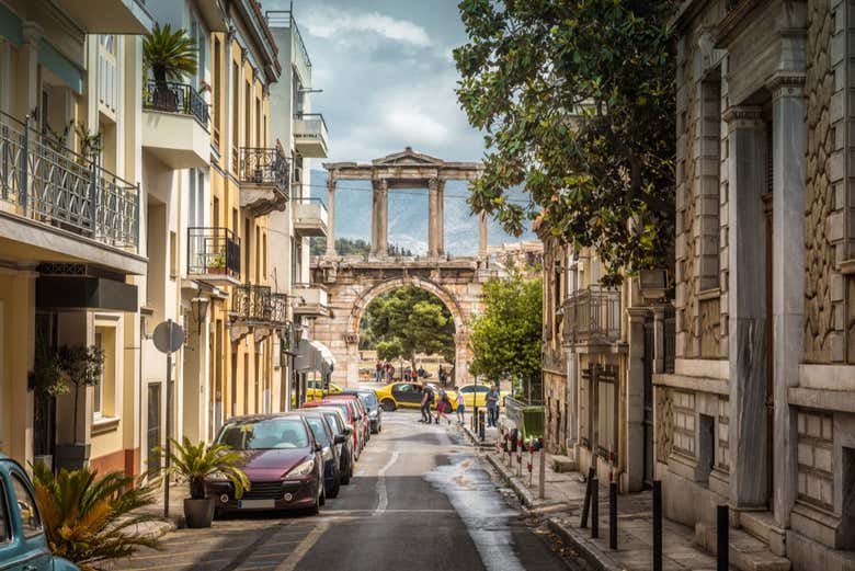 Entrada da Atenas antiga pelo Arco de Adriano